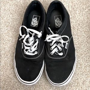 Men’s Black/White Vans